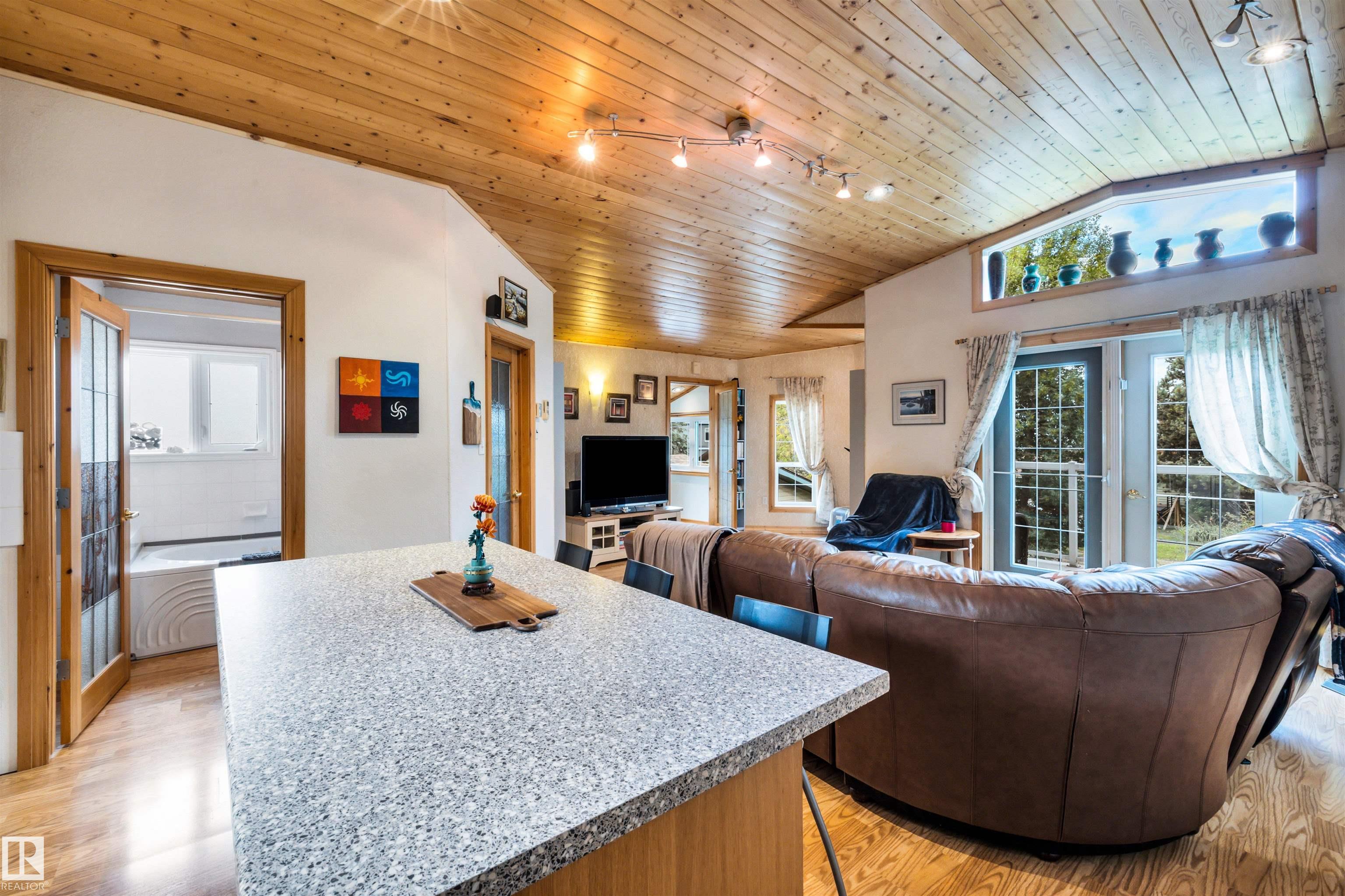 605 6st. Ross Haven — photo 46