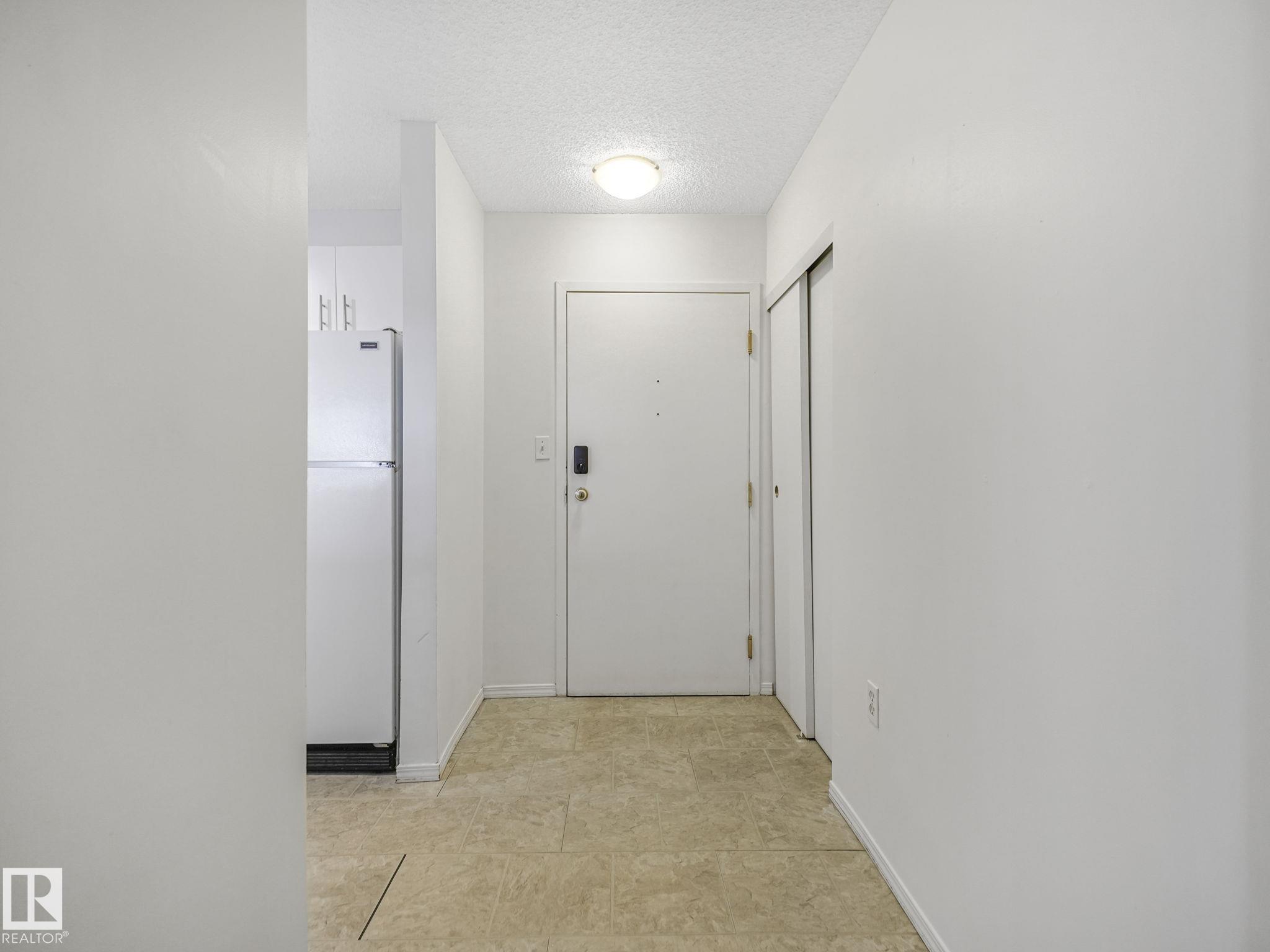 143-10636 120 Street NW — photo 9