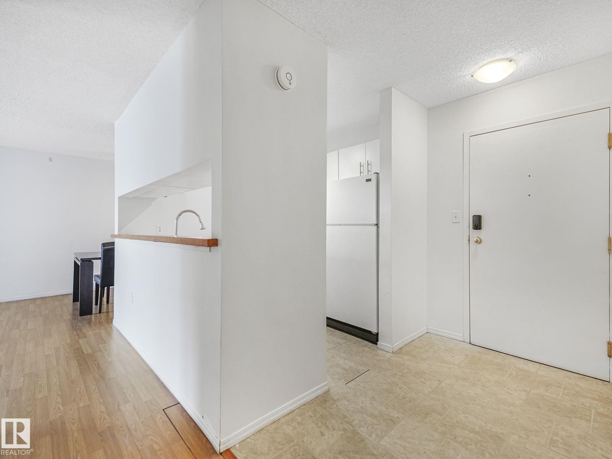 143-10636 120 Street NW — photo 10